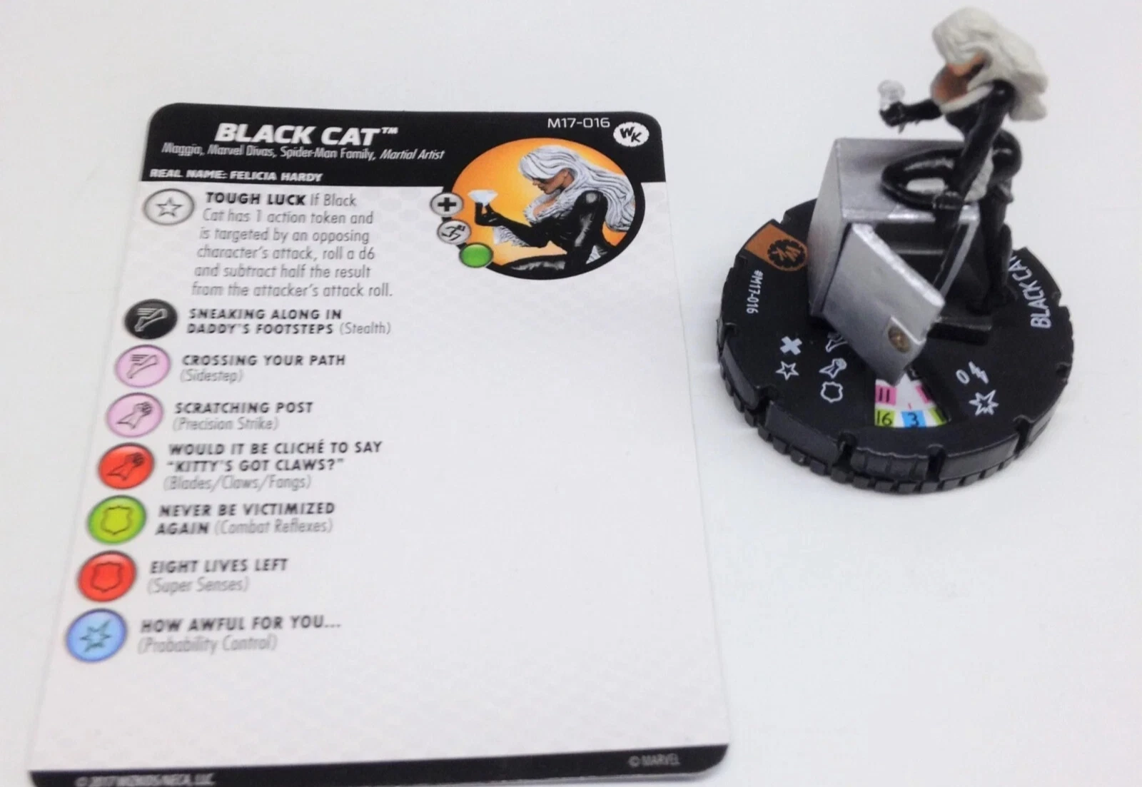 Black Cat #M17-016 HeroClix Figure with Card Marvel OP Kit