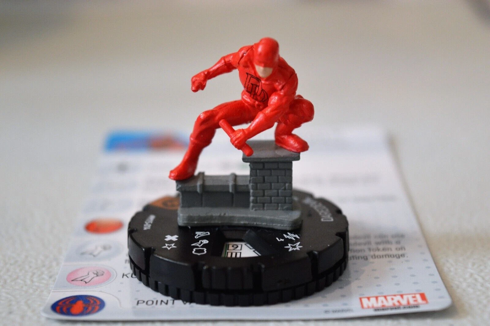 Marvel Daredevil #M15-014 Marvel Knights LE HeroClix Figure With Card